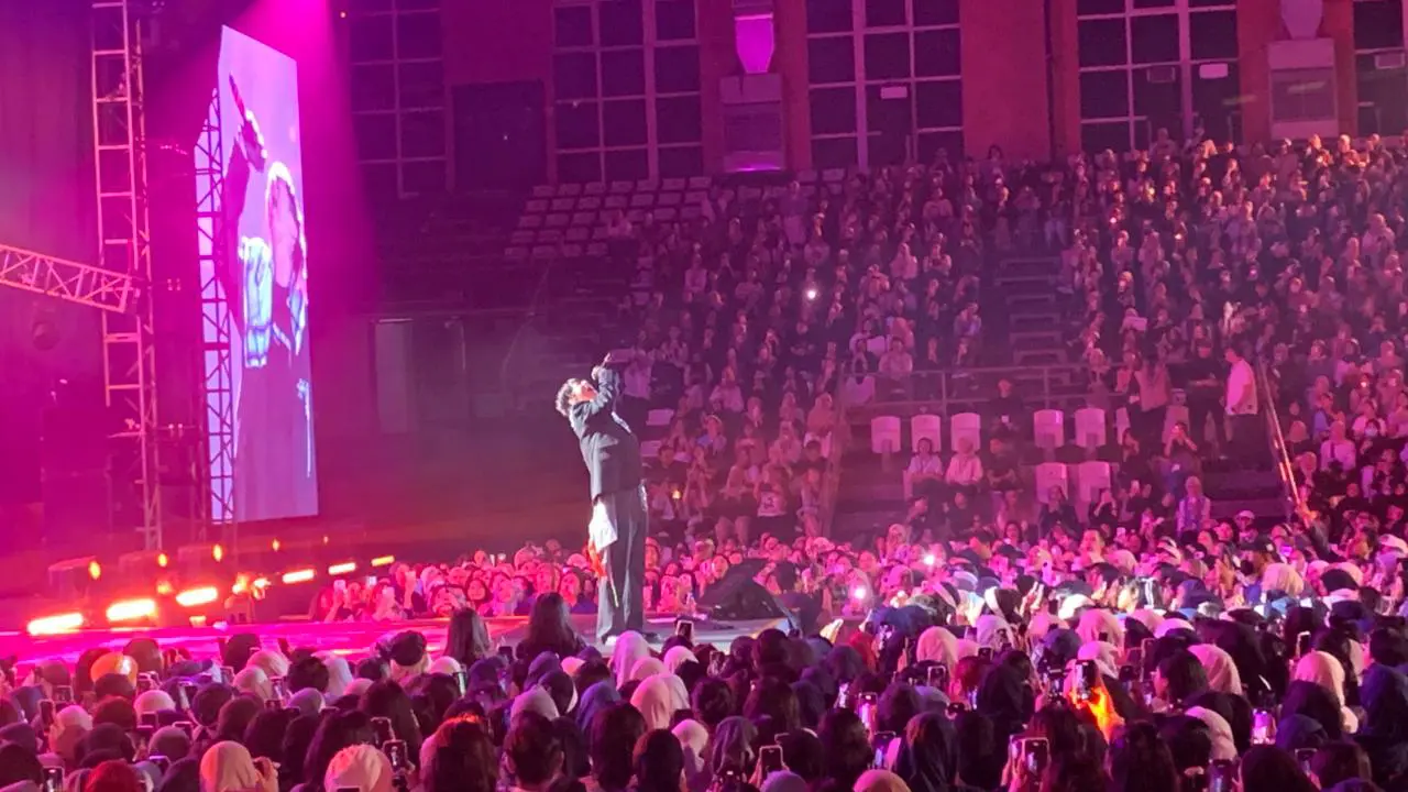 Konser eaJ yang bertajuk ' the 1/9 Tour ', Senayan, Jakarta, pada Jumat (21/11/2025) (Zikah Nur Amalah/Liputan6.com)