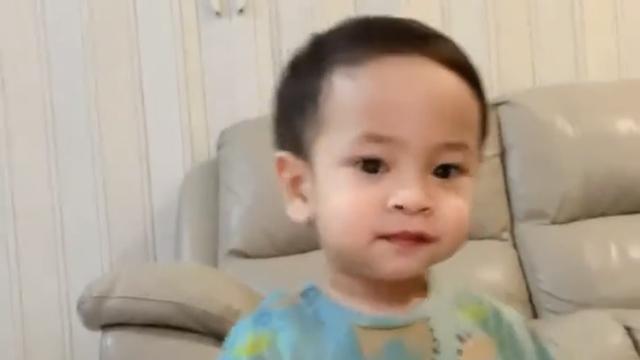 Gala Sky diajari huruf hijaiyah oleh Vanessa Angel dan Bibi Ardiansyah.