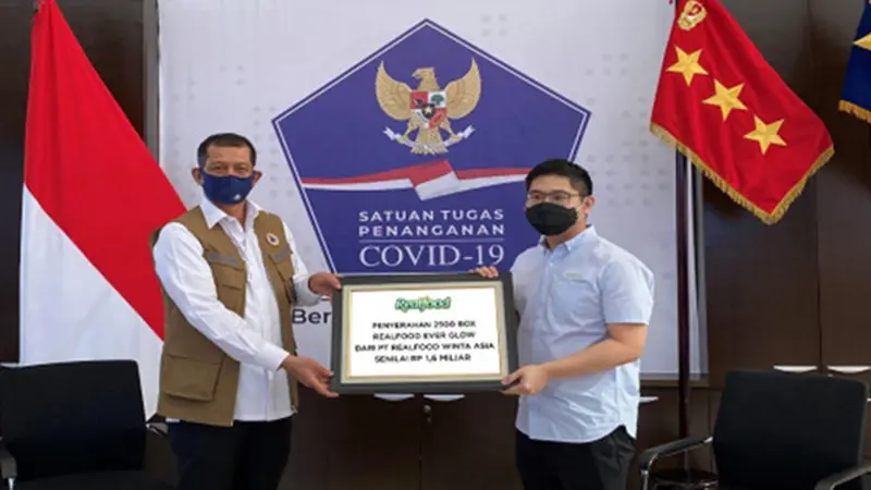 Dukung Satgas Covid-19, Realfood Donasikan 2500 Paket untuk Dokter dan Nakes