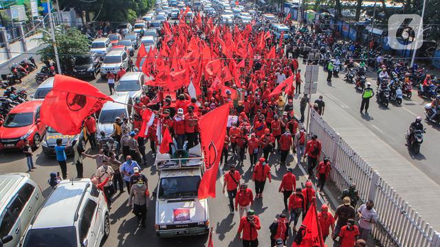 Pdi Perjuangan Jatim Laporkan Pembakaran Bendera Ke Polda Surabaya Liputan6 Com