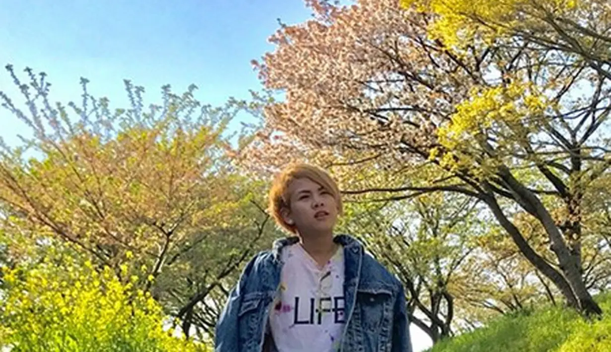 Seperti diketahui, komedian dan pemeran Aming Sugandhi resmi mempersunting Evelyn Nada Anjani di Bandung Juni tahun lalu. Baru beberapa bulan berjalan, Aming kemudian mengajukan gugatan cerai pada bulan Maret. (Instagram/ev0124)