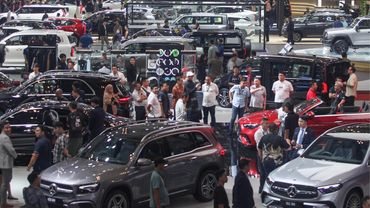 FOTO: Weekend Seru di GIIAS 2025: Teknologi Otomotif Terkini Diserbu Warga