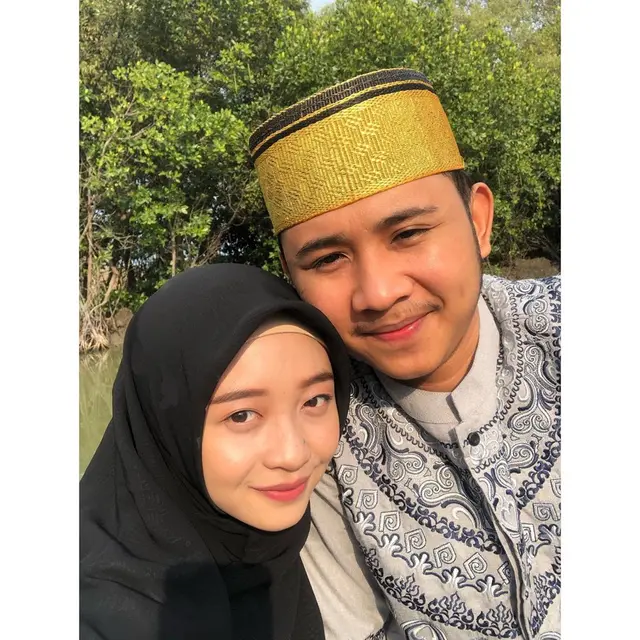 Dikaruniai Anak Pertama, Ini 6 Momen Manis Ega Noviantika dan Rafly D'Academy