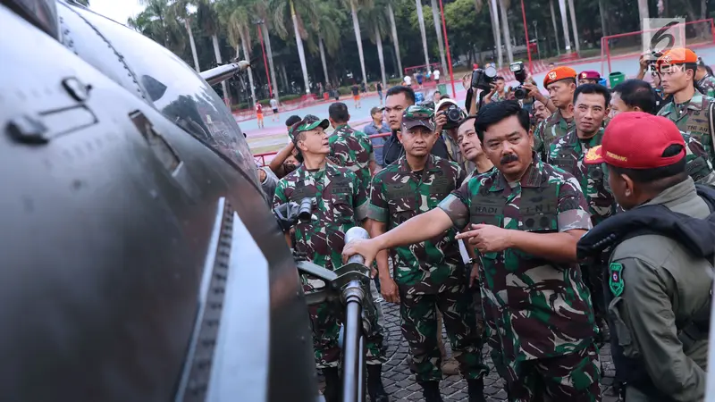 Panglima TNI Tinjau Pameran Alutsista