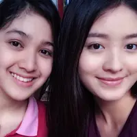 Begini kedekatan Cut Syifa dan Natasha Wilona di balik layar. (Via: instagram.com/cutsyifaa)