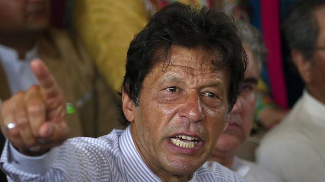 Imran Khan, pemimpin partai Pakistan, Tehreek-e-Insaf Justice Party (PTI) dan digadang-gadang sebagai calon perdana menteri baru Pakistan (Anjum Naveed / AP PHOTO)