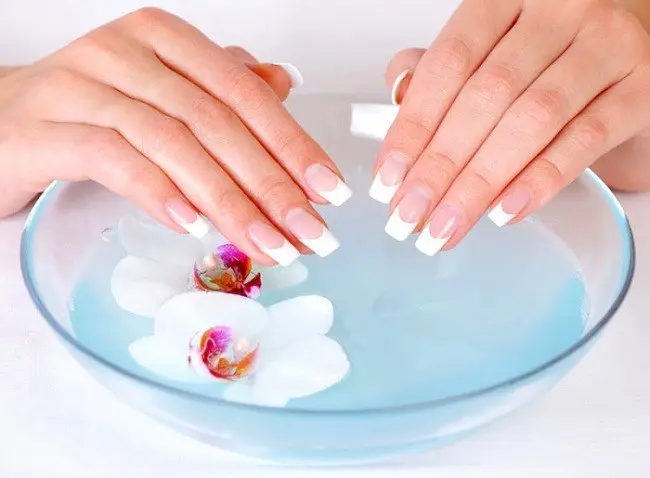 Manicure Hacks untuk Bikin Kuku Anda Terlihat Cantik (Foto: Bright Side)