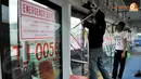 Bagian AC pun tak luput dari perbaikan montir mengingat waktu operasi harian yang harus dijalani armada (Liputan6.com/Johan Tallo)