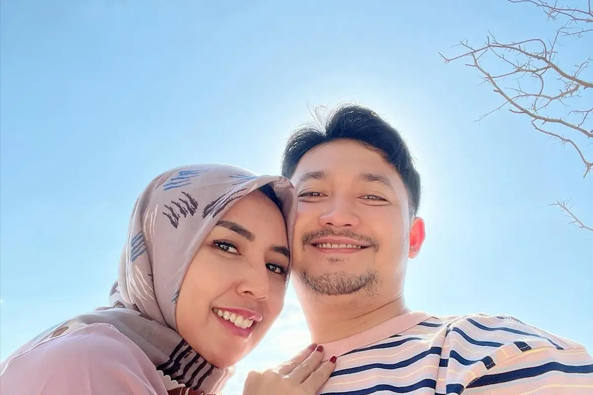 Potret Angga Wijaya dengan sang istri, Anna. (Foto:Instagram/anggawijaya88)