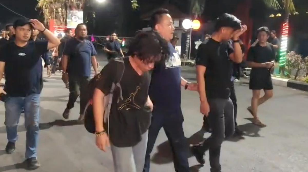 1 Orang Ditangkap Buntut Demo 2 Tahun Pemerintahan Prabowo-Gibran di Makassar