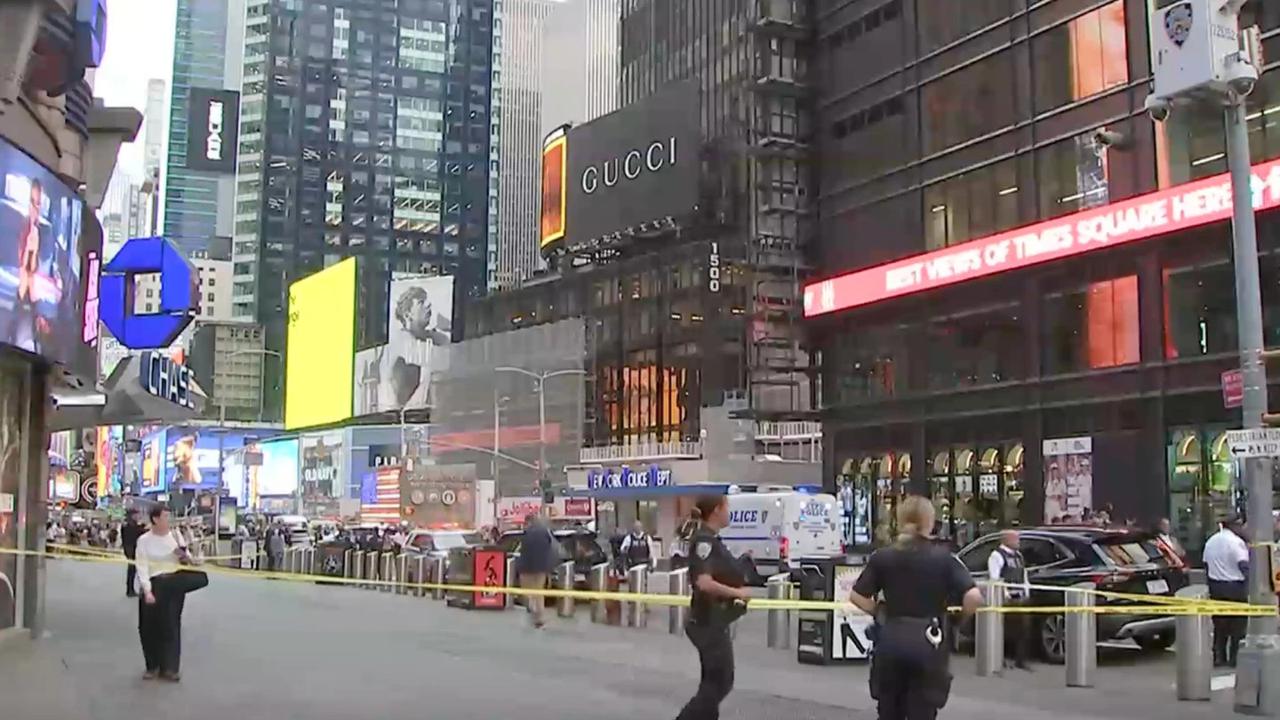 Insiden Penusukan di Times Square Berujung Tembakan Polisi