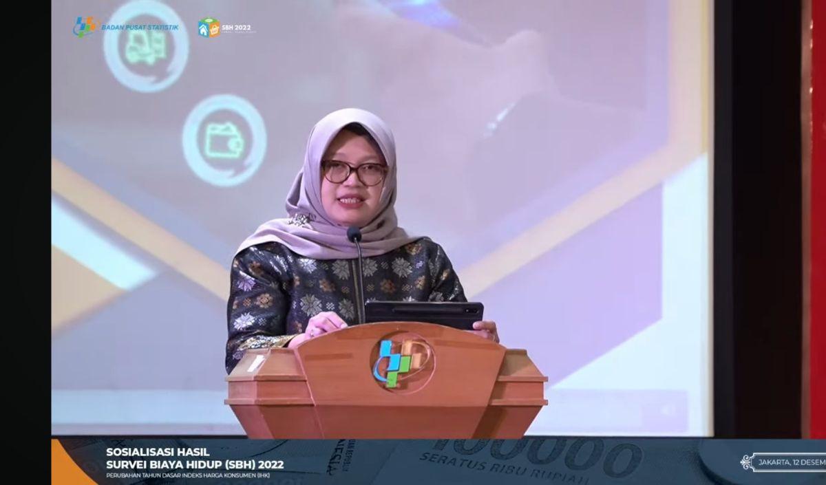"Jadi low skilled migrant aja juga yang tadi membuktikan bahwa masyarakat atau manusia itu pindah ke negara lain karena ingin mendapatkan pendapatan yang lebih baik, kesejahteraan yang lebih tinggi,"&nbsp;
