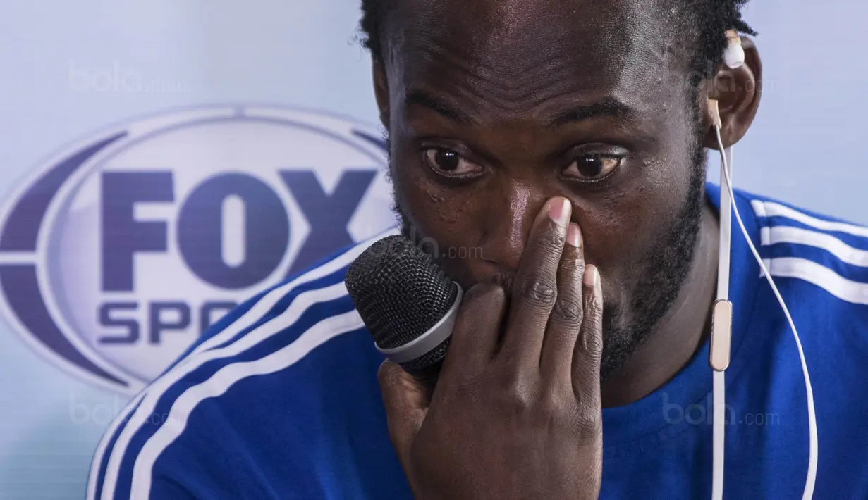 Gelandang Persib Bandung, Michael Essien, menghadiri media talkshow di Artotel, Jakarta,Sabtu (4/11/2017). Acara ini membahas seputar Premier League dan juga sepak bola Indonesia. (Bola.com/Vitalis Yogi Trisna)