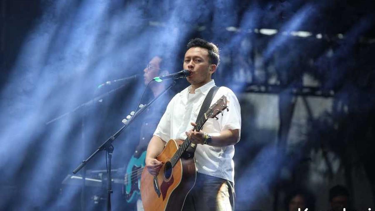 Penampilan Band Perunggu di Kapanlagi Buka Bareng BRI Festival Dapat Sambutan Meriah Penonton