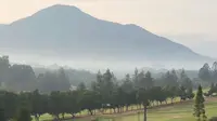 6 Fakta Menarik Gunung Geulis Manggahang yang Punya 3 Jalur Pendakian