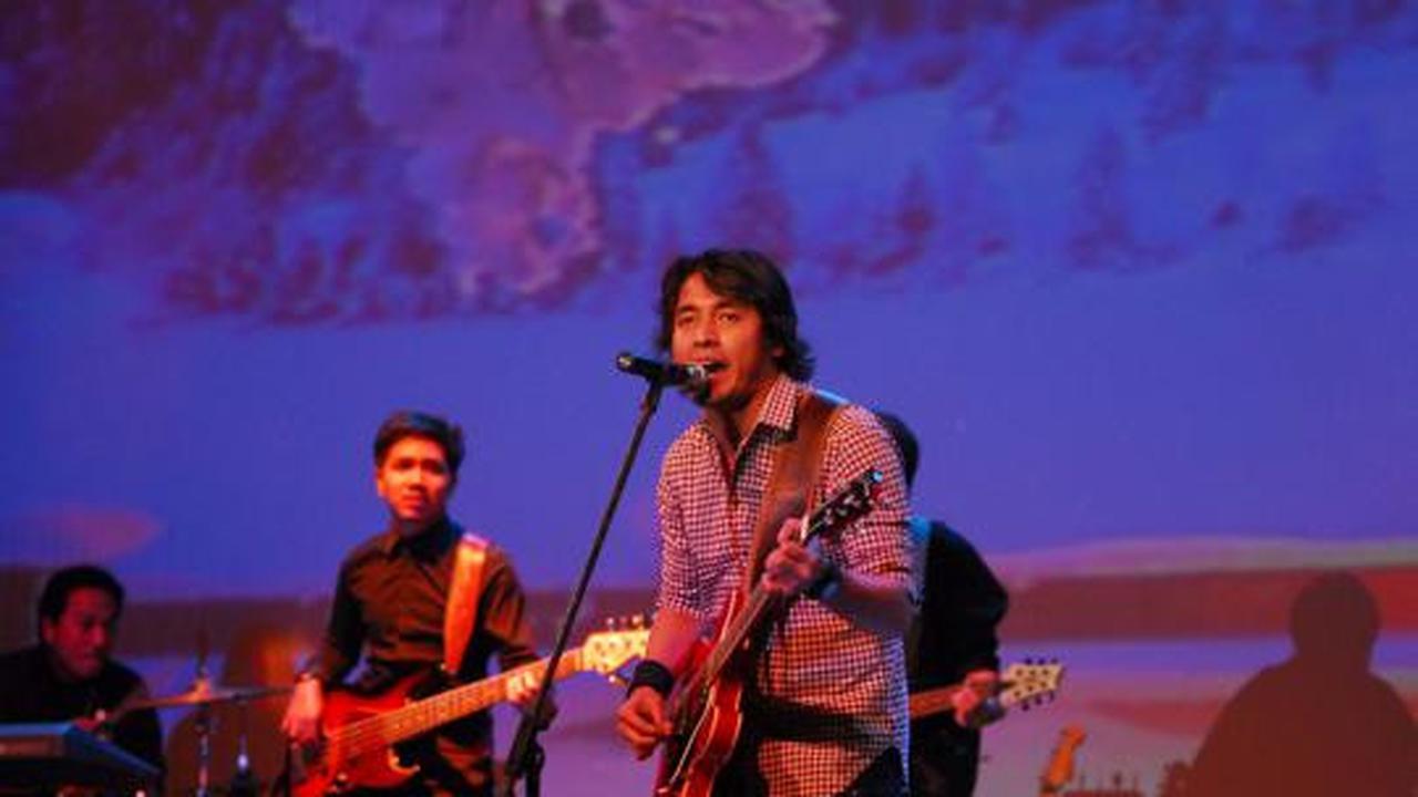 Jokowi hadiri perayaan malam Natal PDIP