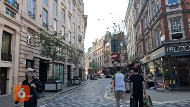 Suasana di kawasan SoHo, kota London, Inggris.