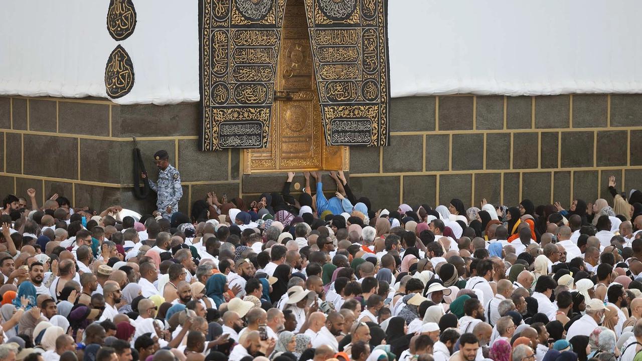 FOTO: Lautan Jamaah Haji  Padati Makkah Jelang Puncak Haji