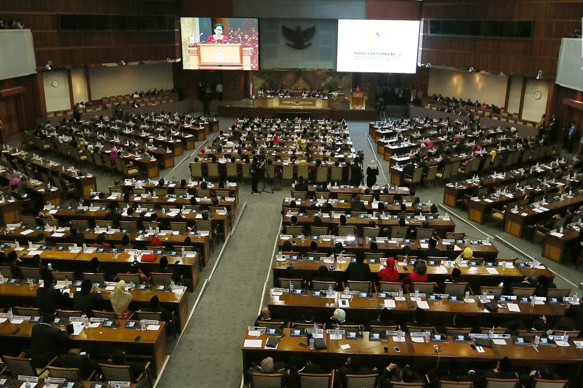 Rapat Paripurna Penetapan Pimpinan DPR dan Susunan Fraksi