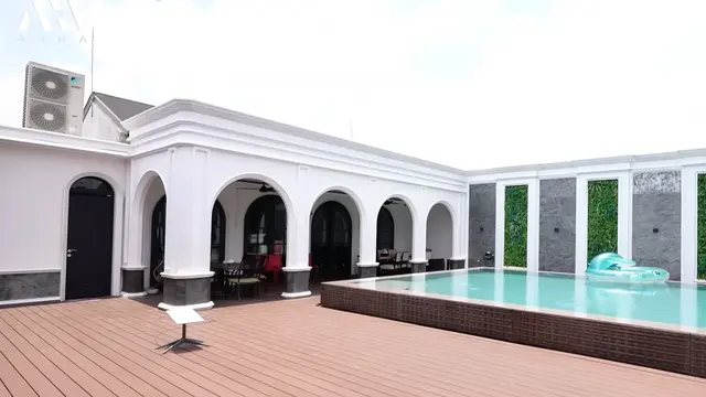 Desain Rumah Mewah Sarwendah, Rumah Megah dengan Detail Elegan dan Ruang Fungsional