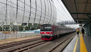 Stasiun JIS Dibuka, Warga Rela Putar Arah Demi Jajal Akses Baru