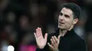 Hasil ini membuat Arsenal semakin dekat dengan gelar juara Liga Inggris musim ini. Pasukan Mikel Arteta kini kukuh di puncak klasemen dengan 82 poin dari 37 pertandingan. (AFP/Glyn Kirk)