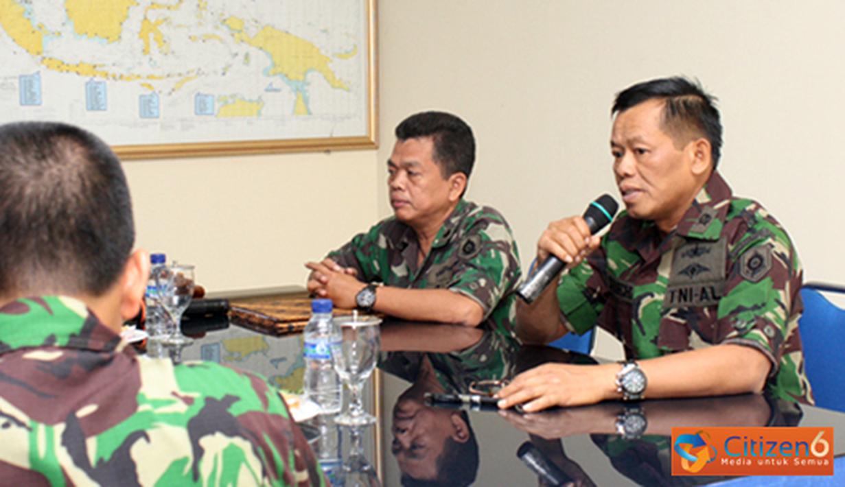 Citizen6, Surabaya: Wasrik sektoral 2012 tersebut dibuka Ketua Tim Wasrik yang juga Inspektur Kobangdikal Kolonel Laut (P) Rhudito di ruang rapat Ditrena Kesatrian Bumimoro Kobangdikal. (Pengirim: Penkobangdikal)