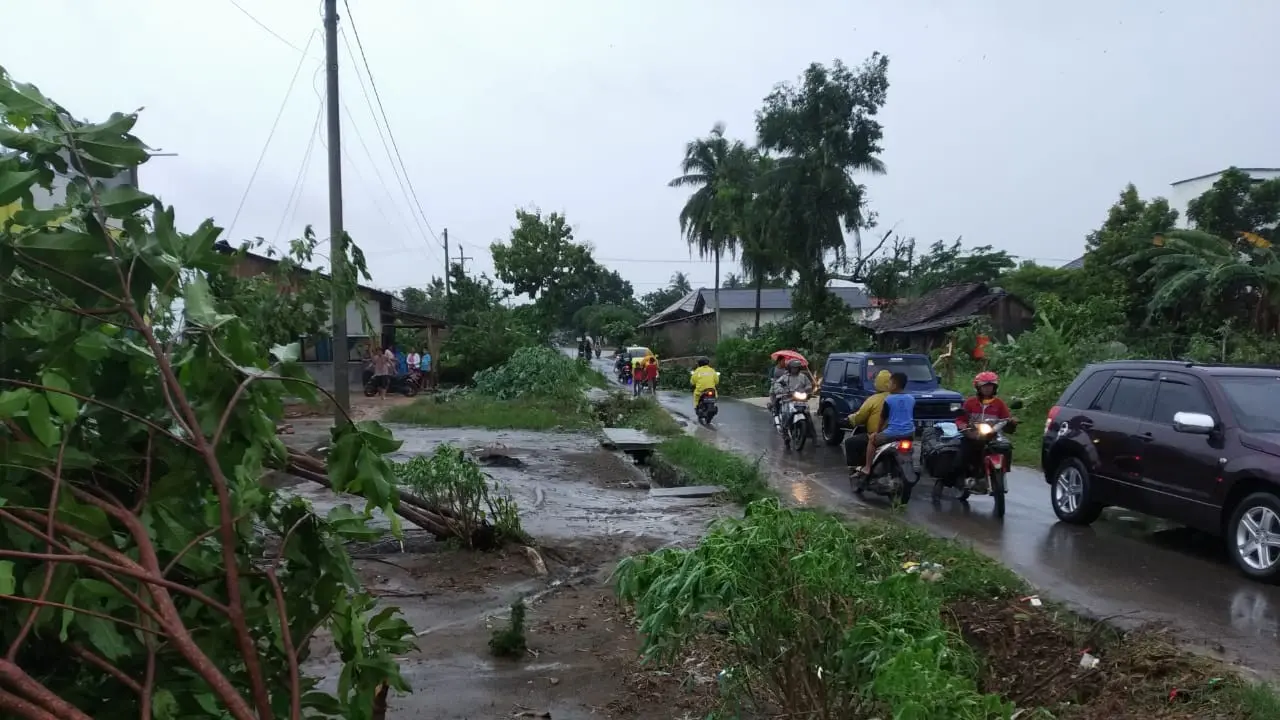 Puting Beliung di Tulang Bawang Akibatkan Lebih dari 200 Rumah Warga Rusak