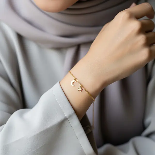 9 Model Gelang Emas Tipis Cantik untuk Hijabers, Tampil Makin Anggun