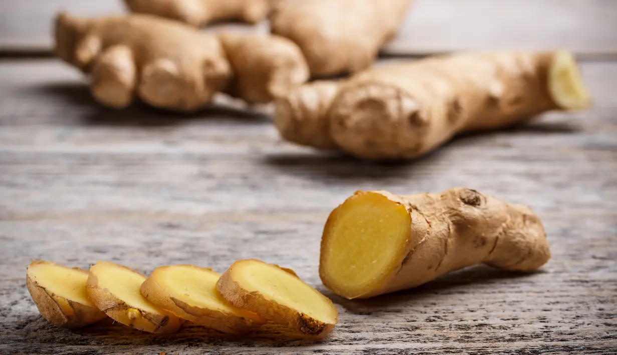 Jahe dapat menambah nafsu makan dengan merangsang selaput lendir perut besar dan usus. Khasiat inilah yang membantu seseorang jadi terlihat awet muda dari dalam. Dengan terpeliharanya usus, berarti metabolisme juga berjalan dengan baik. (Istimewa) 