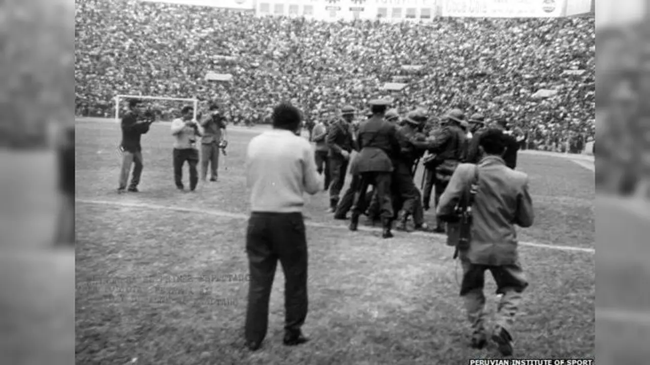 Bencana Estadio Nacional, Lima, Peru (Peruvian Institute of Sports via BBC)