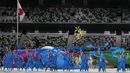 Para penari tampil dalam upacara pembukaan Paralimpiade Tokyo 2020 di Olympic Stadium, Tokyo, Selasa (24/8/2021) malam WIB. Setelah ditunda selama setahun akibat pandemi Covid-19, Paralimpiade Tokyo 2020 akhirnya resmi dibuka. (AP Photo/Shuji Kajiyama)