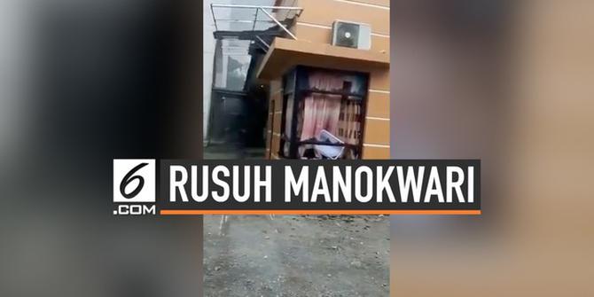 VIDEO: Rekaman Suasana Gedung DPRD Manokwari yang Dirusak