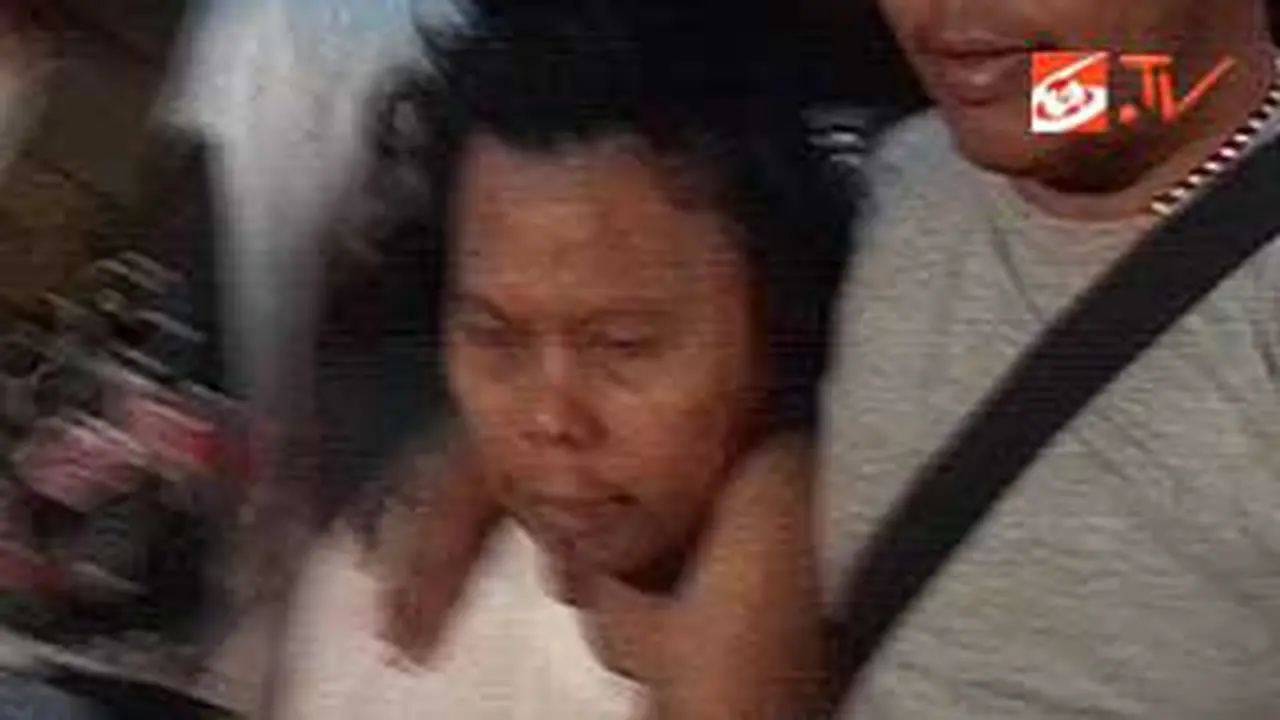 120726ajaya-komara.jpg