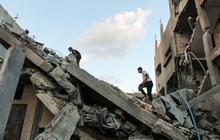 FOTO: Serangan Udara Israel di Gaza Tewaskan 85 Orang, Dunia Serukan Gencatan SenjataI
