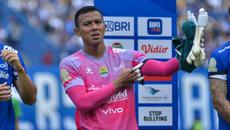 Teja Paku Alam, kiper Persib Bandung di BRI Super League 2025/2026. (Dok. ileague.id)