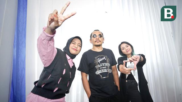 [Fimela] Band Kotak