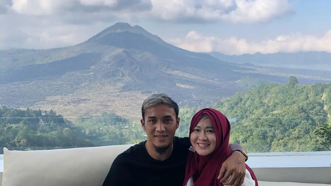 Okie Agustina dan Gunawan Dwi Cahyo