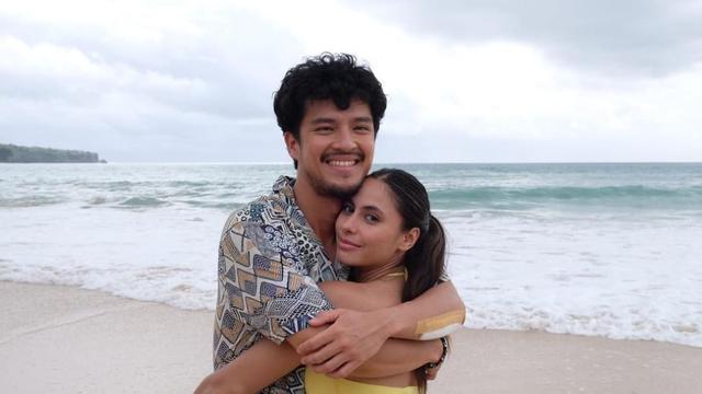 Morgan Oey dan Valerie Thomas
