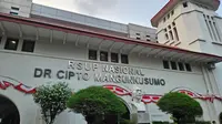 Kemenkes Ungkap Penyebab Pasien BPJS Viral Menunggu 8 Jam di RSCM