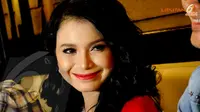 Rossa Tak Tahu Tempat Karaokenya Ditutup Paksa