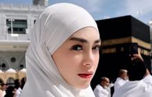 Cerita Pengalaman Umrah Perdana Celine Evangelista, yang Penuh Haru Akui Merasa Malu di Rumah Allah