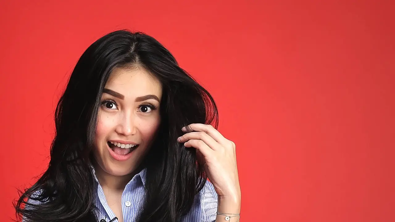 [Bintang] Ayu Ting Ting