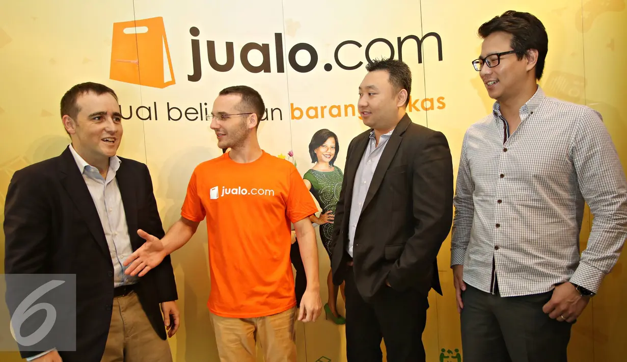 Managing Partner NSI Venture Shane Chesson, Founder Jualo Chaim Fetter, Managing Partner Alpha JWC Jeffry Joe, dan Director Mountain Kejora Sebastian Togelang (ki-ka) berbincang saat konferensi pers, Jakarta, Senin (25/1). (Liputan6.com/Immanuel Antonius)