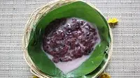 bubur ketan hitam (sumber: Wikimedia Commons)