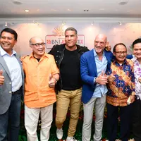 Sebuah  penampilan berjudul tribute to Al Jarreau akan dipersembahkan untuk penyanyi Jazz legendaris tersebut yang belum lama ini menghembuskan nafas terakhirnya. (Adrian Putra/Bintang.com)