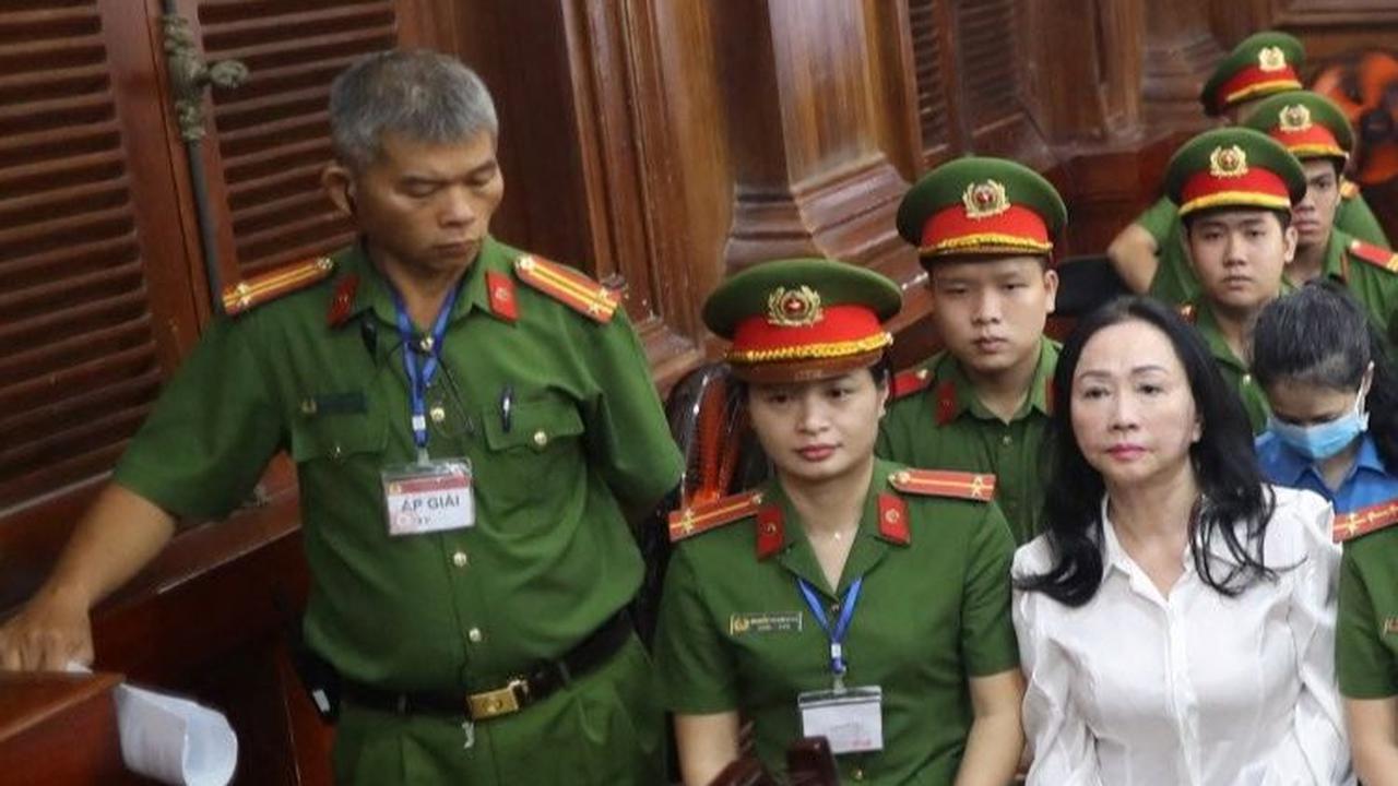Tidak mengherankan jika penangkapannya pada bulan Oktober 2022 menjadi salah satu penangkapan paling terkenal dalam upaya antikorupsi Vietnam.&nbsp;AFP Photo<br>