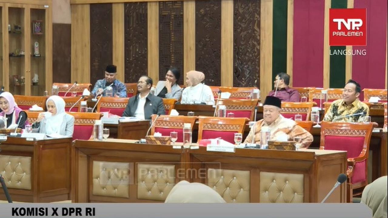 Momen Melly Goeslaw dan Ahmad Dhani Nyanyi Saat Rapat Komisi X DPR RI, Tuai Sorotan