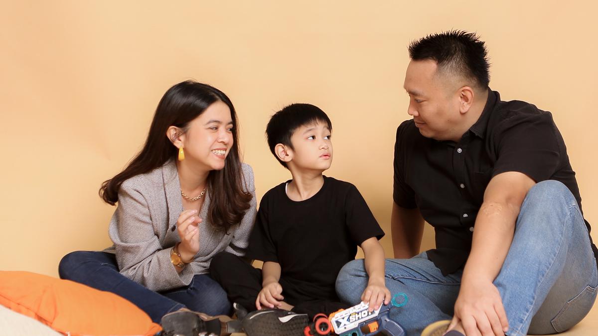 Apa Lawan Dari Co-Parenting? Istilah yang Tengah Popular di Kalangan Artis yang Bercerai