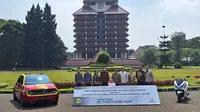 Dukung Riset Teknologi UI, HPM Pinjamkan 2 Unit Mobil Listrik Honda e (Arief A/Liputan6.com)